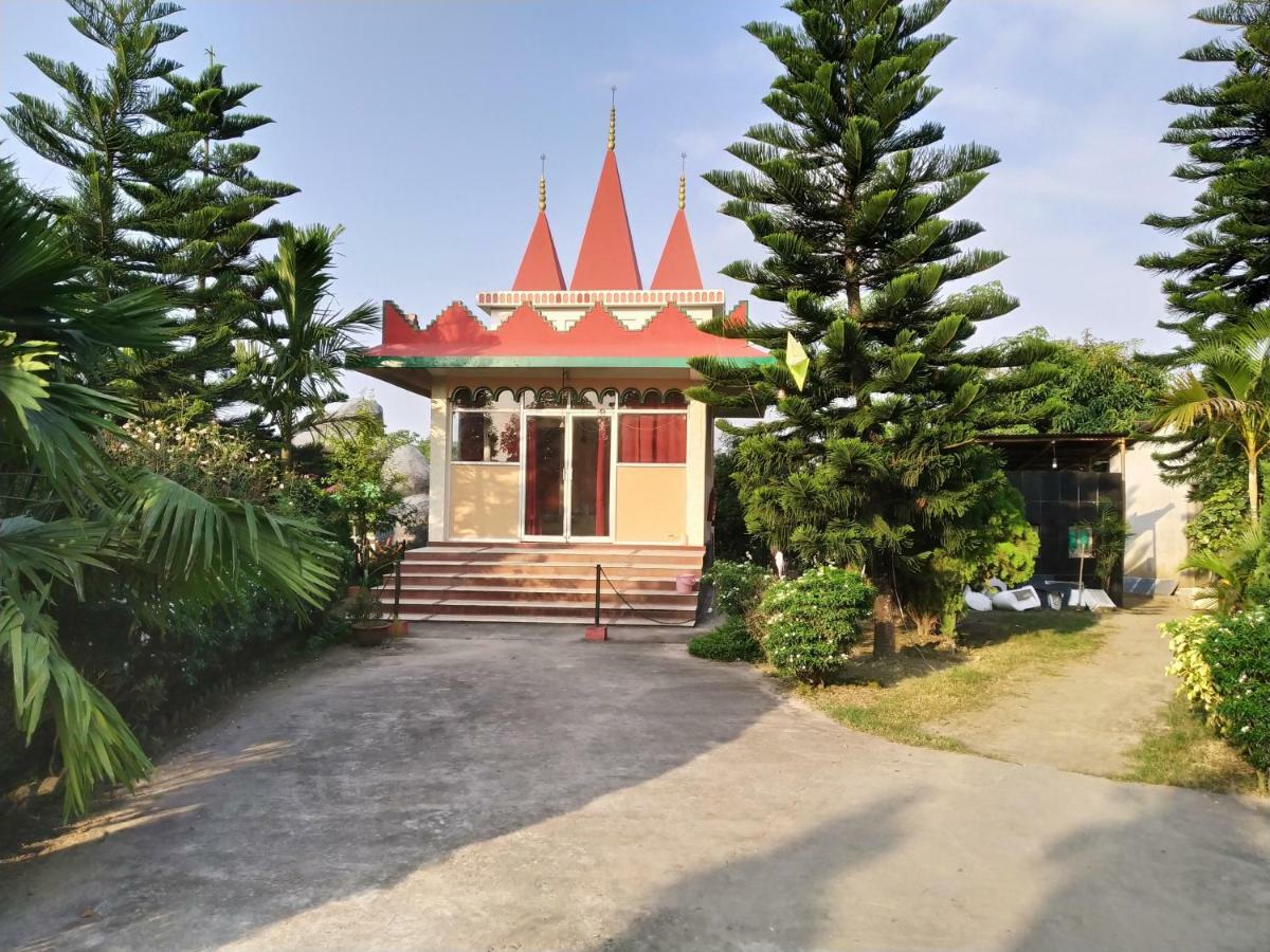 Green Ashiyana Palace Jakhalabandha Экстерьер фото