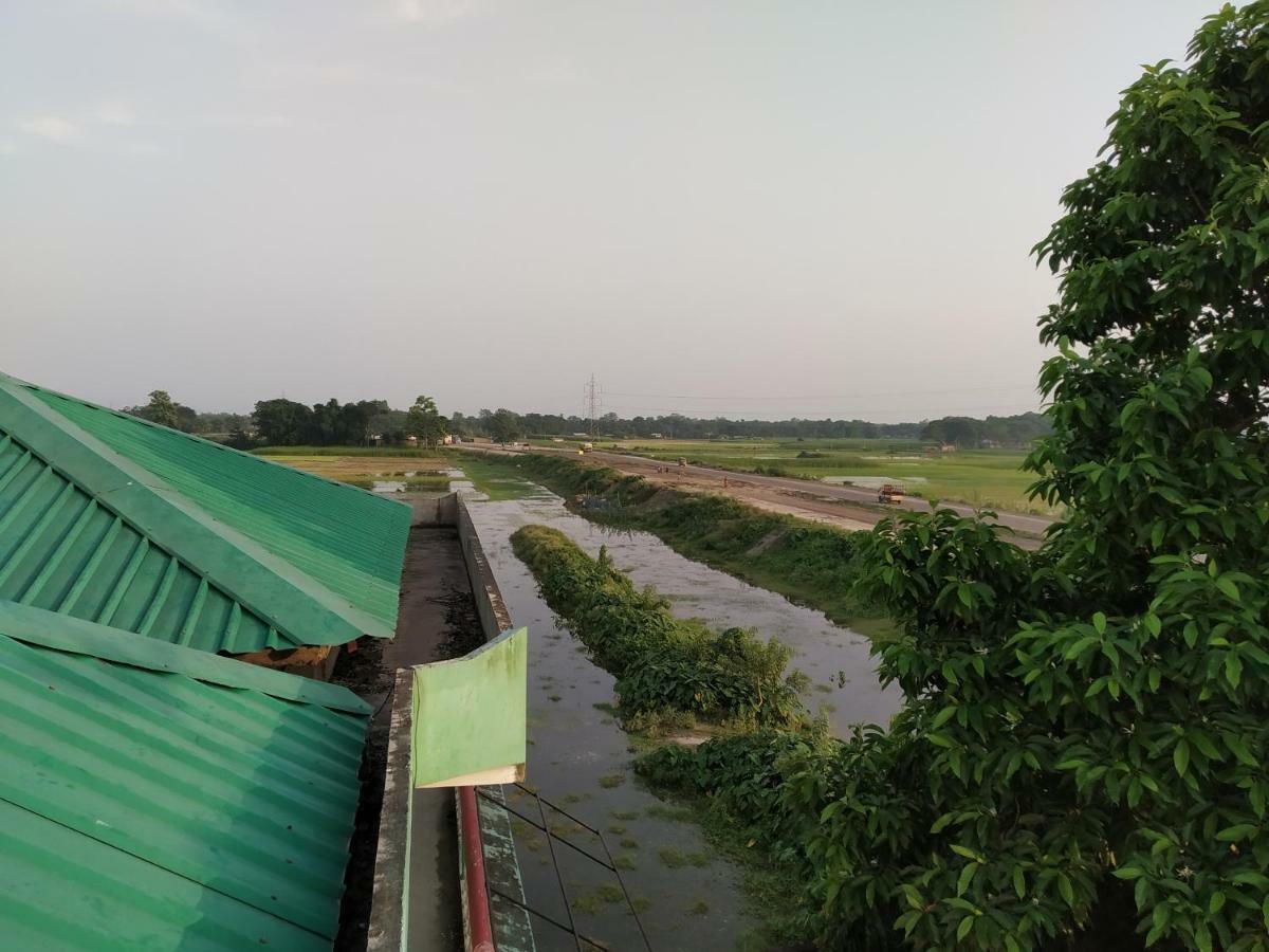 Green Ashiyana Palace Jakhalabandha Экстерьер фото