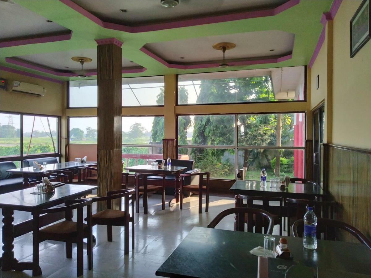 Green Ashiyana Palace Jakhalabandha Экстерьер фото